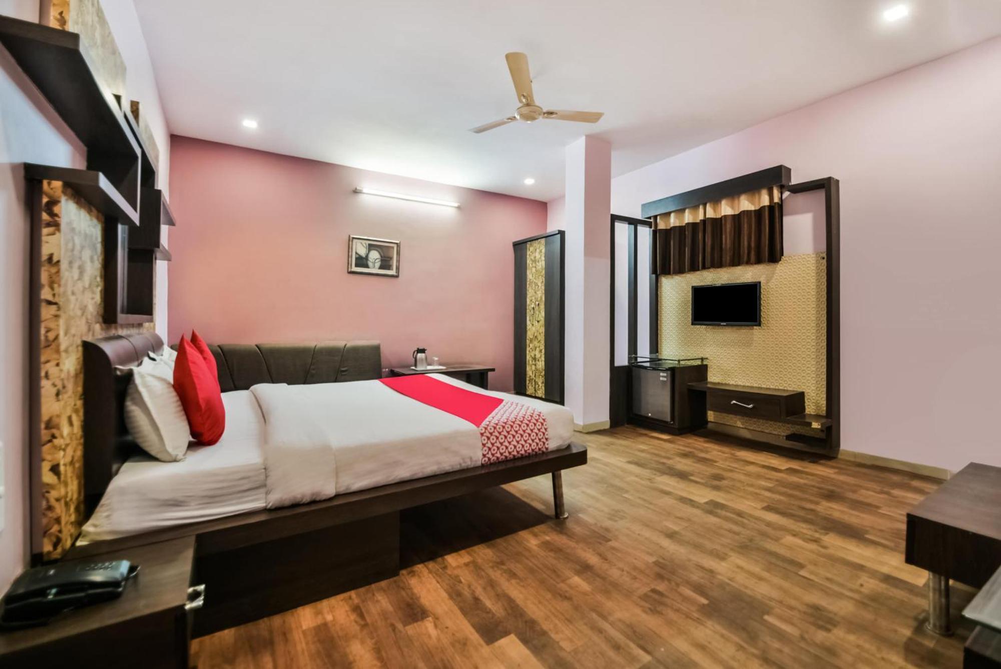 Oyo Hotel Ajanta Hamirgarh Exterior photo
